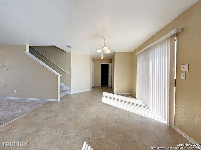 Building Photo - 3 br, 2.5 bath House - 237 Hinge Chase