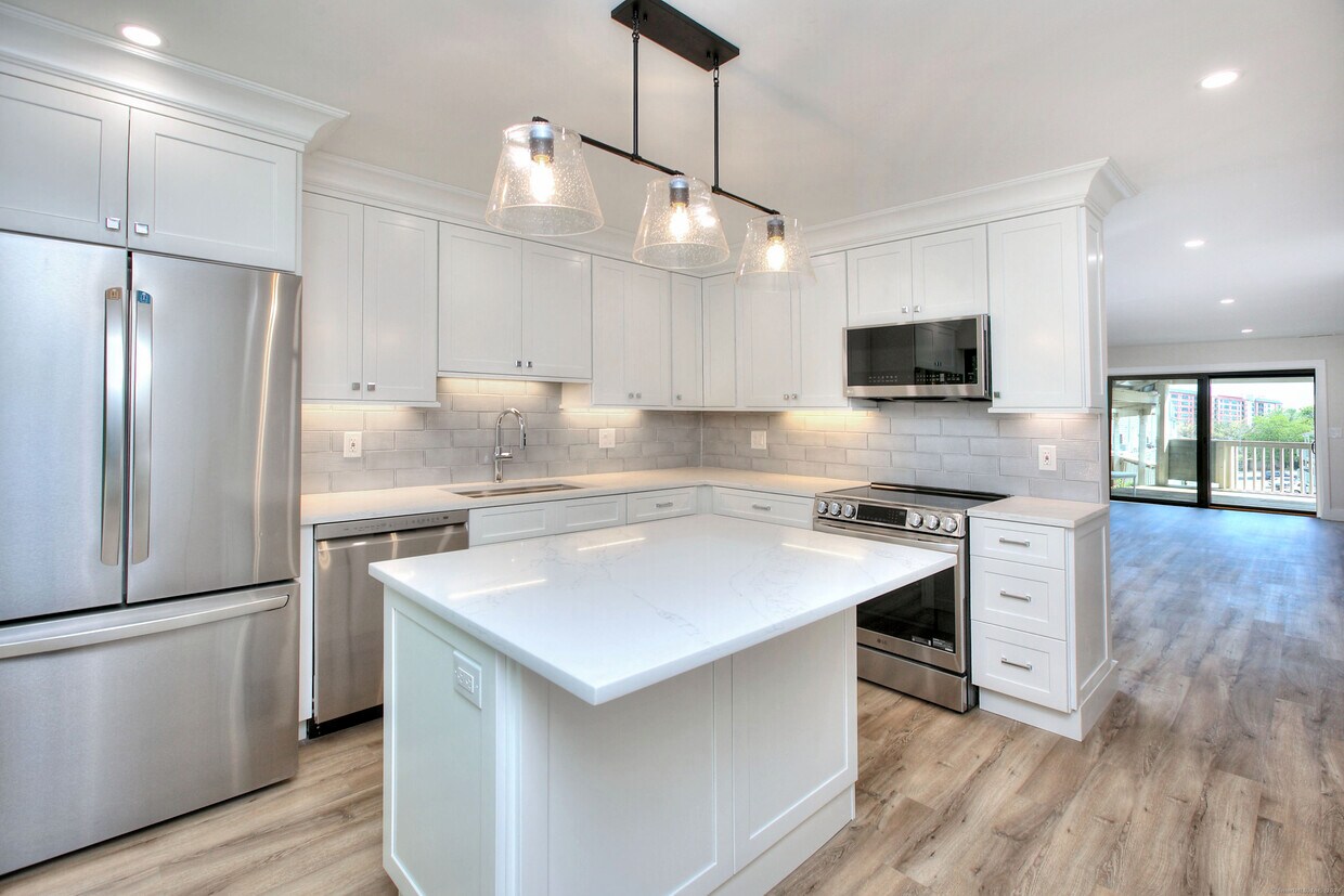 Foto principal - 3 Oakwood Ave