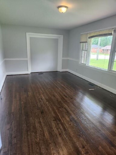 Building Photo - 409 Kingston Ave