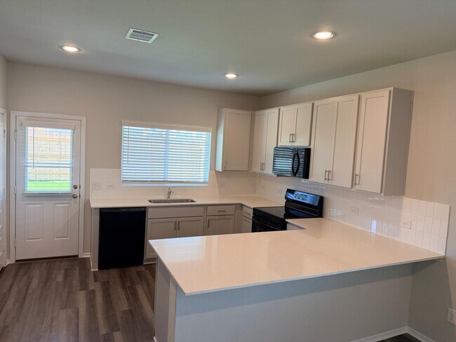 Foto del edificio - 13312 Underbank Rd