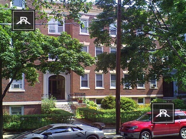 Building Photo - 2 bedroom in Brookline MA 02446