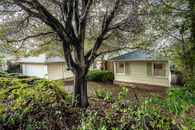 Foto del edificio - 153 Gramercy Dr