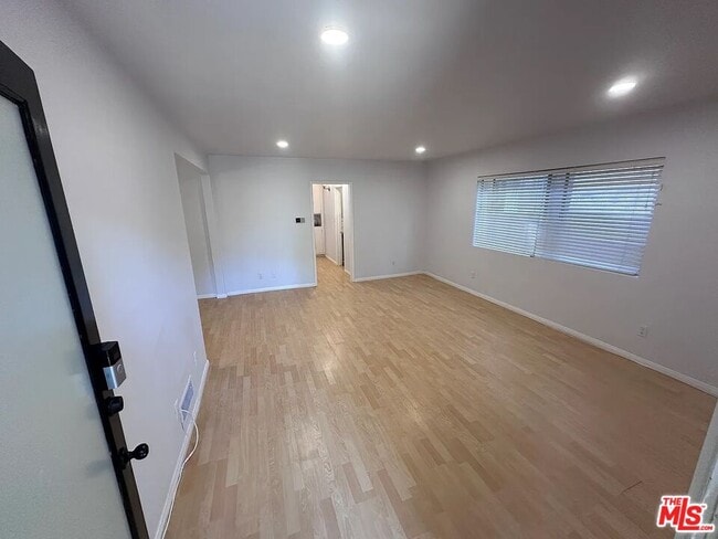 Foto del edificio - 2521 Abbot Kinney Blvd