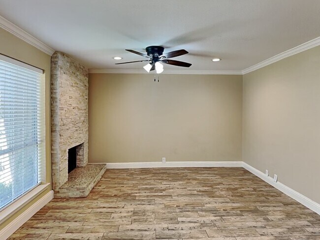 Photo - 12012 Leisure Dr House