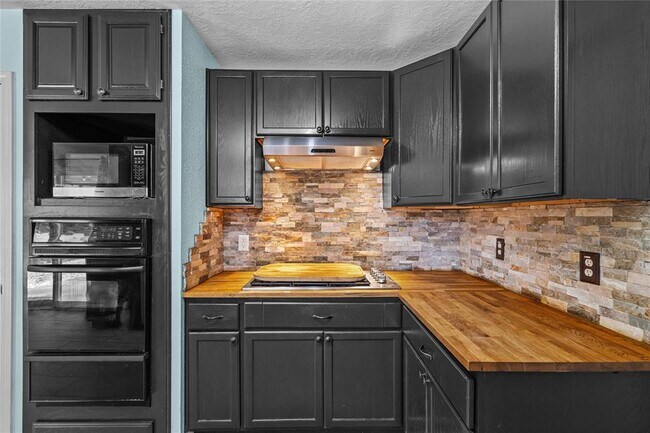 Foto del edificio - 2004 Virtue Ct