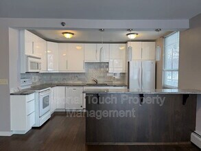 Building Photo - 501 7th St S