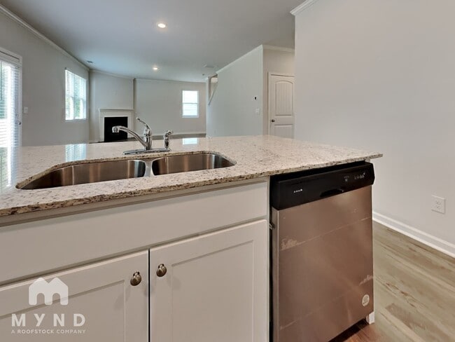 Foto del edificio - 262 Barnwood Ln