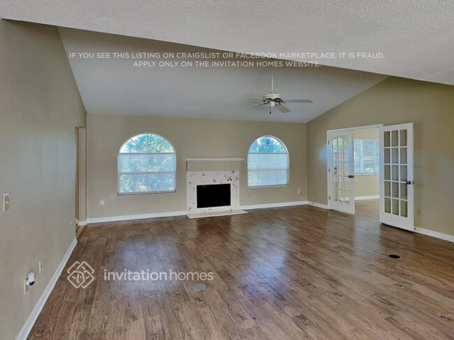 Building Photo - 6169 Half Moon Dr