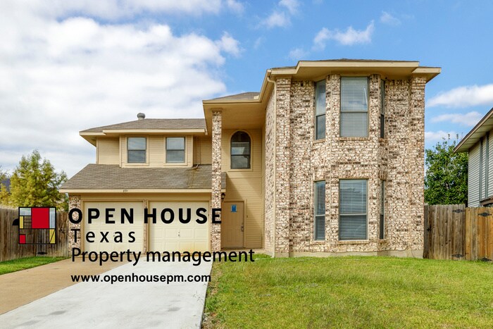 Foto principal - 831 Foxridge Dr, Arlington