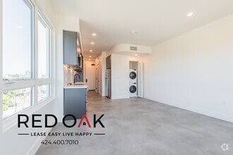 Building Photo - 3450 W 43rd St