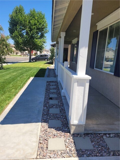 Foto del edificio - 7342 Corona Valley Ave