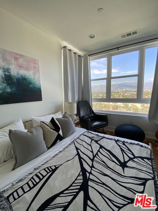 Building Photo - 2753 Waverly Dr