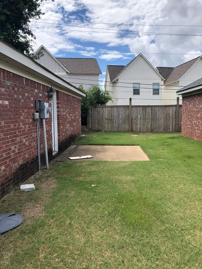 Building Photo - 101 Carrollton