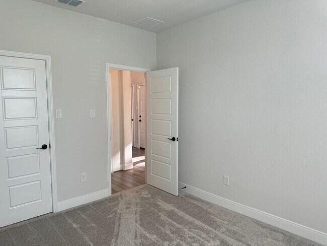 Foto del edificio - 16622 Daylight Ln