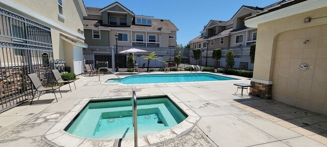 Building Photo - 4841 Sapphire Way