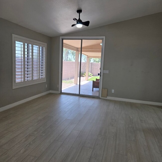 Foto del edificio - 2 Bedroom 2 Bath in Coyote Lakes