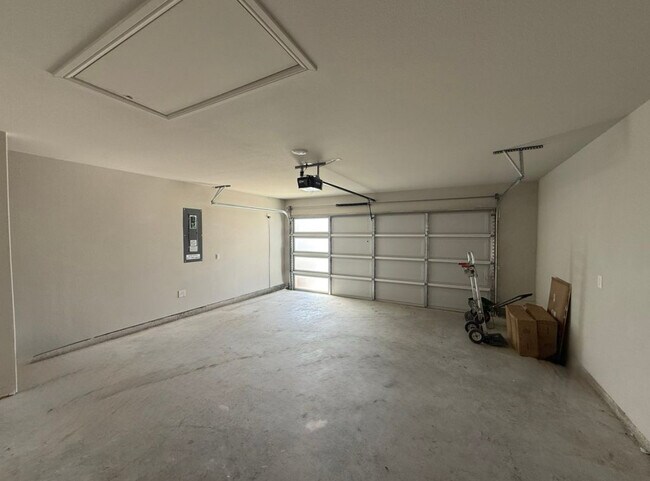 Foto del edificio - 701 Trinity Pk Trl