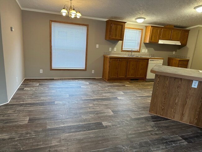 Building Photo - 416 Willow