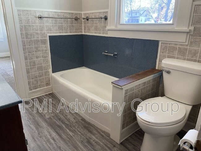 Foto del edificio - 721 SW Park Ln