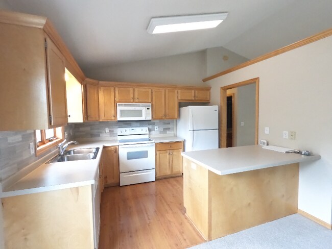 Foto del edificio - 4632 Canterbury Ct NW