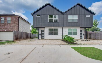 Building Photo - 203 Danna Ln