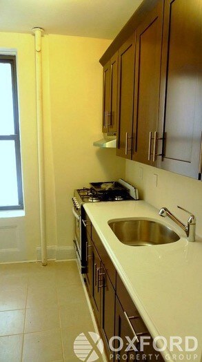 Foto del edificio - 19 E 108th St