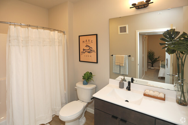 1BR, 1BA, Model - 549 SF - Lowa46