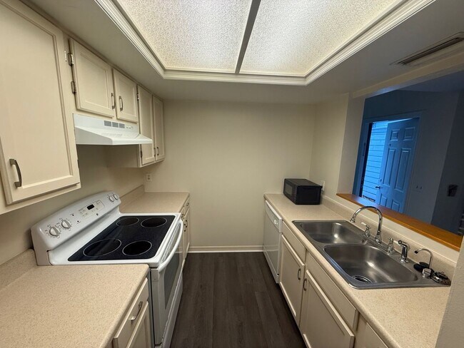 Foto del edificio - 3 Bedroom Backing up to San Felasco Hammock