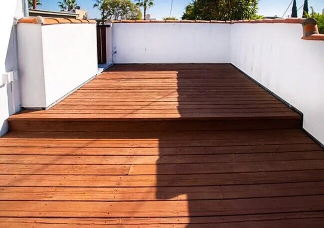 Foto del edificio - 8999 Keith Ave