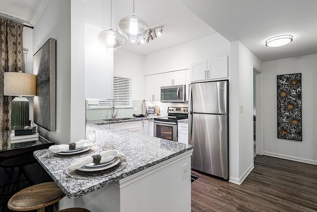 Foto del edificio - Walnut Hill Las Colinas