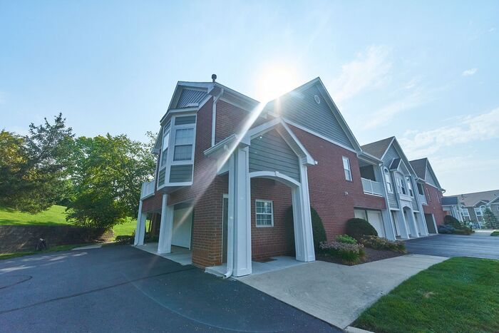 Primary Photo - Wonderful 2 bedroom 2 bath Condo End Unit ...