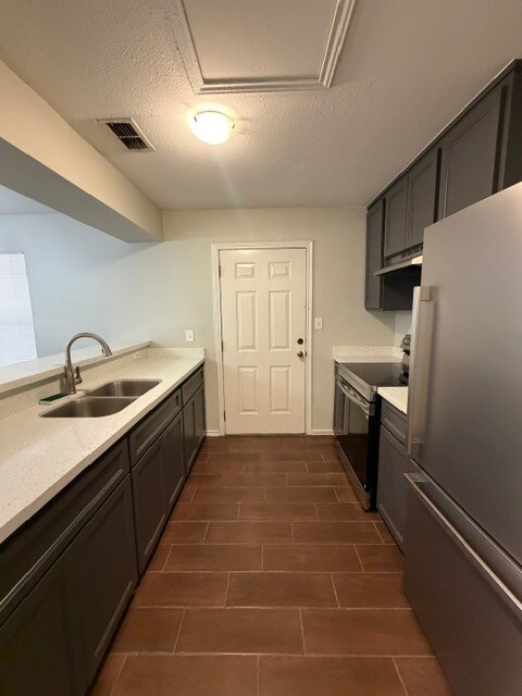 Building Photo - 3713 Zinnia Ave W