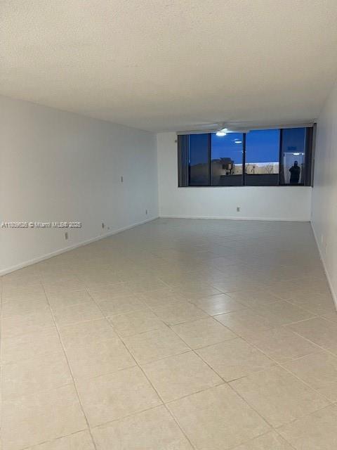 Foto del edificio - 8020 Hampton Blvd