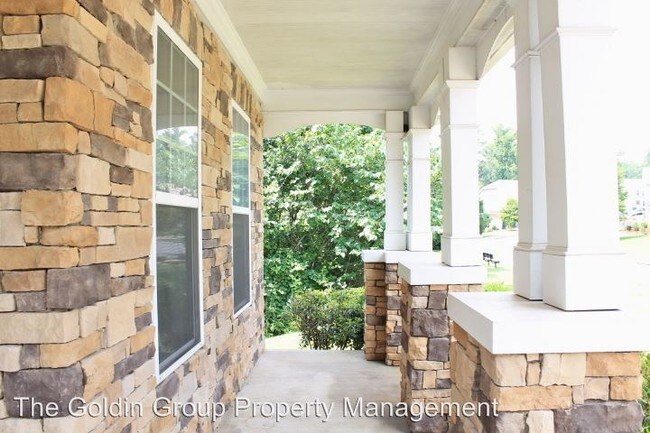 Building Photo - 3810 Seaton Dr