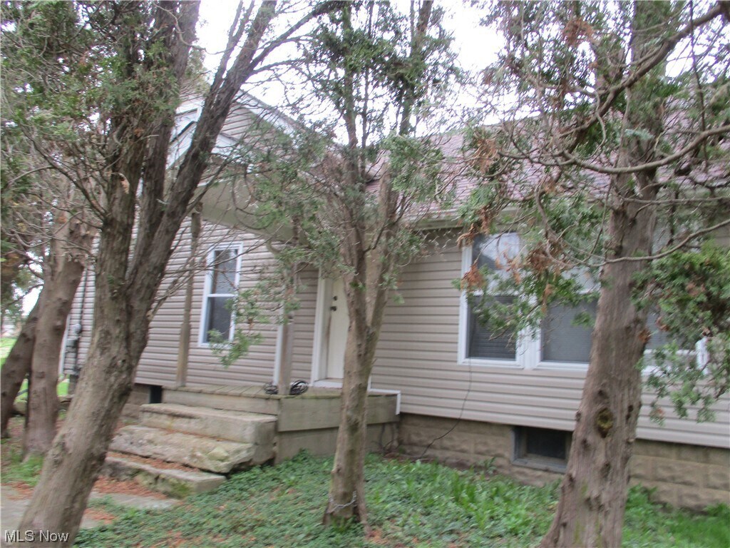 15401 Madison Rd, Middlefield, OH 44062 House Rental in Middlefield