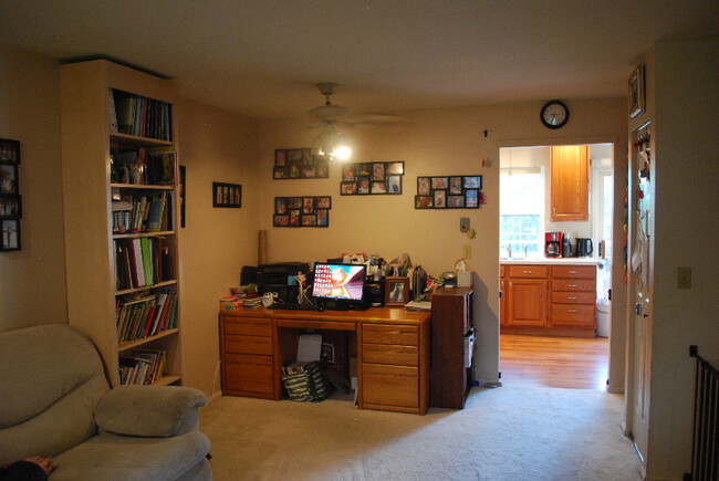 Building Photo - 2828 Silverplume Dr