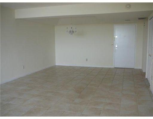 Building Photo - 3589 S Ocean Blvd
