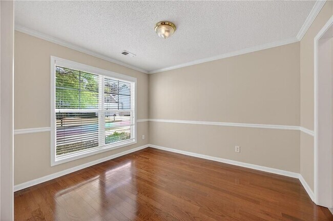 Building Photo - 760 Franklin Mill Trace