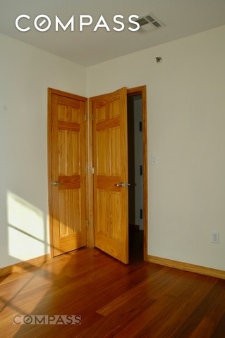 Foto del edificio - 115 Kane St