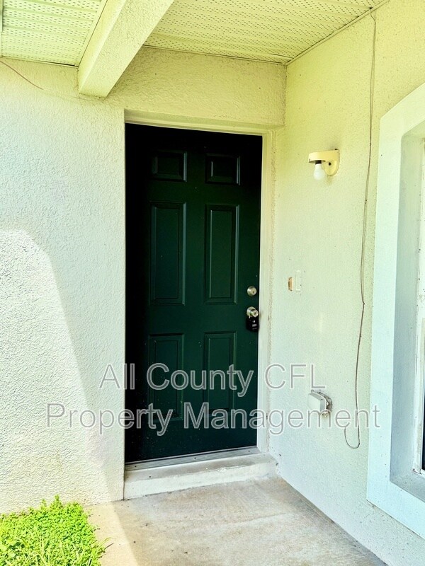 Foto del edificio - 715 Lucaya Dr