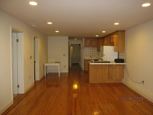 Building Photo - 1822 23rd Ave