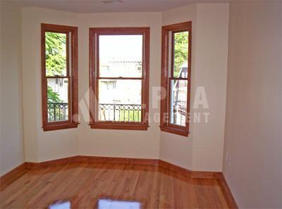 Building Photo - 102 Allston St