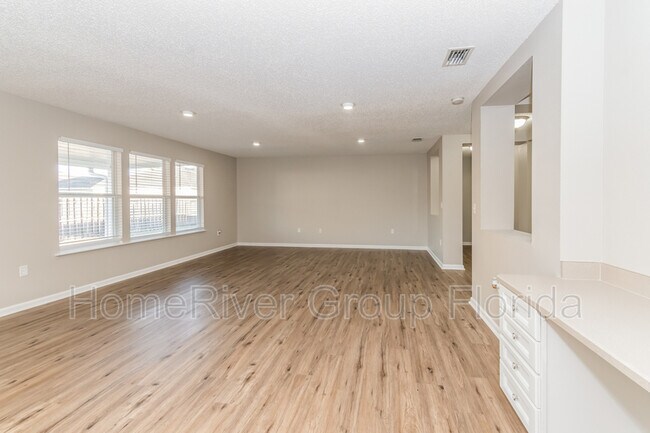 Building Photo - 11483 Summer Bird Ct
