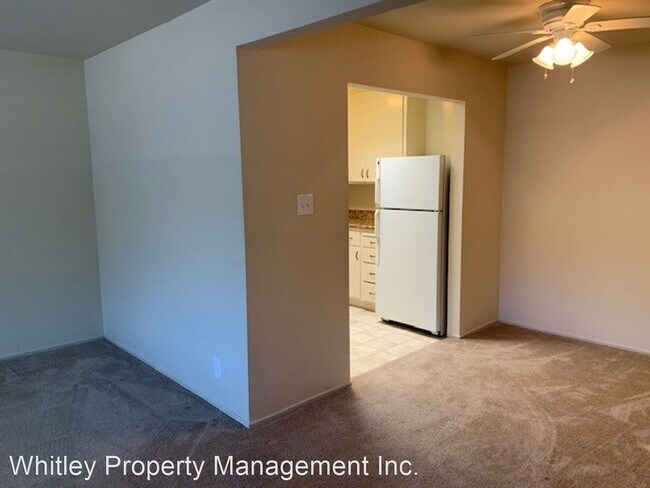 Building Photo - 2187 Carlmont Dr