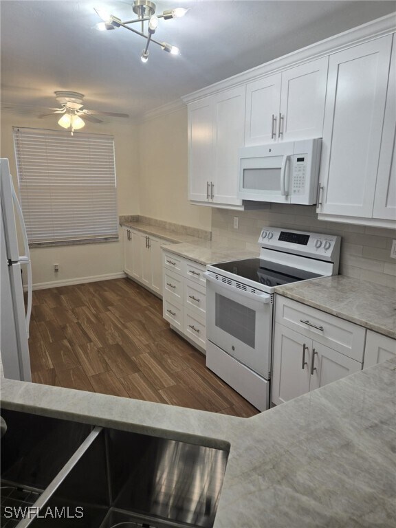 Foto del edificio - 380 Horse Creek Dr