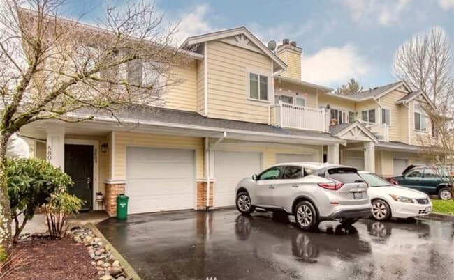 Building Photo - View 2 bed Lakes Condo