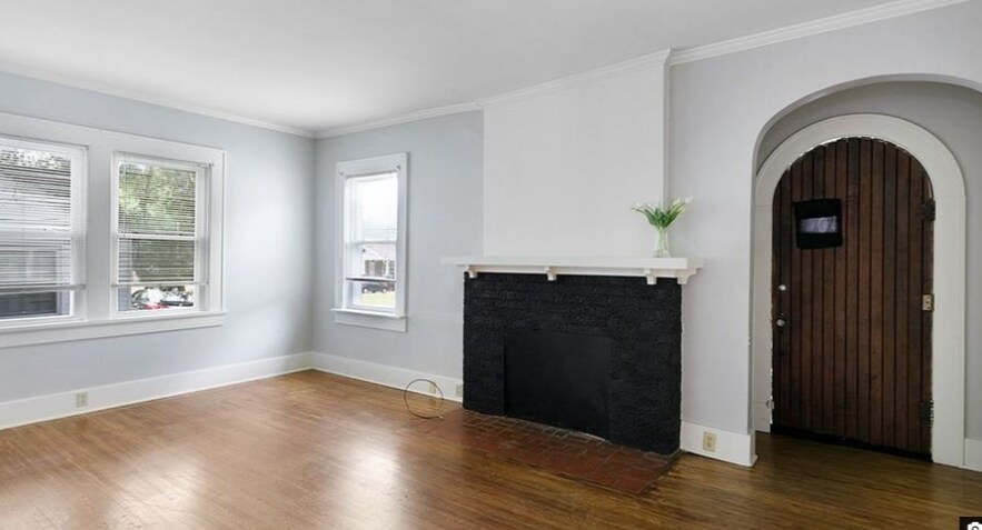 Primary Photo - 200 E Forest Ave
