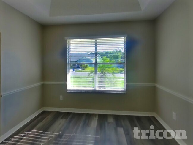 Building Photo - 873 Silversmith Cir
