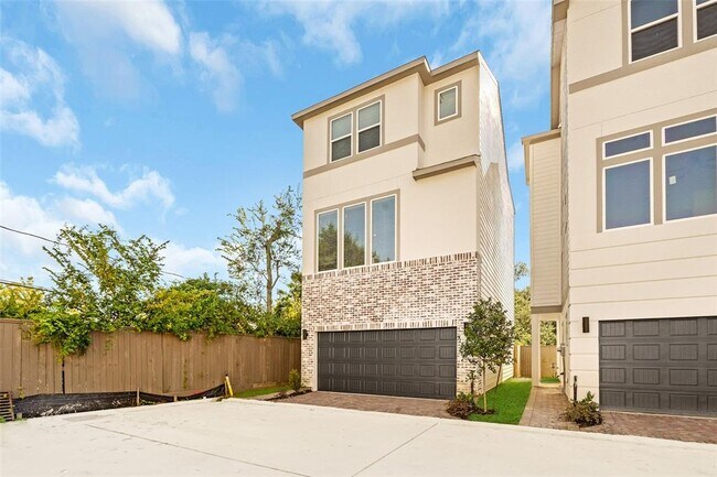 Foto del edificio - 4510 Trevor Pk Ln