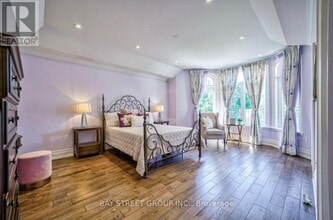 Building Photo - 426 Centre St E Building Photo - 426 Centre St E